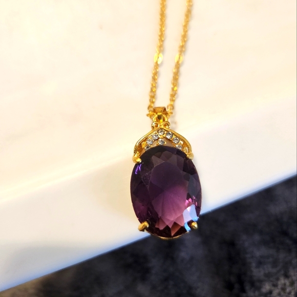 NEW STATEMENT GOLD & PURPLE CROWN NECKLACE - Picture 1 of 3
